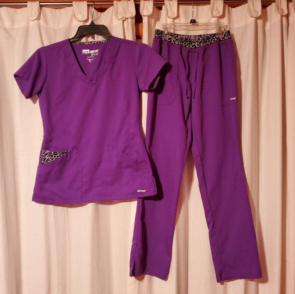 Grey's Anatomy purple and leopard set small